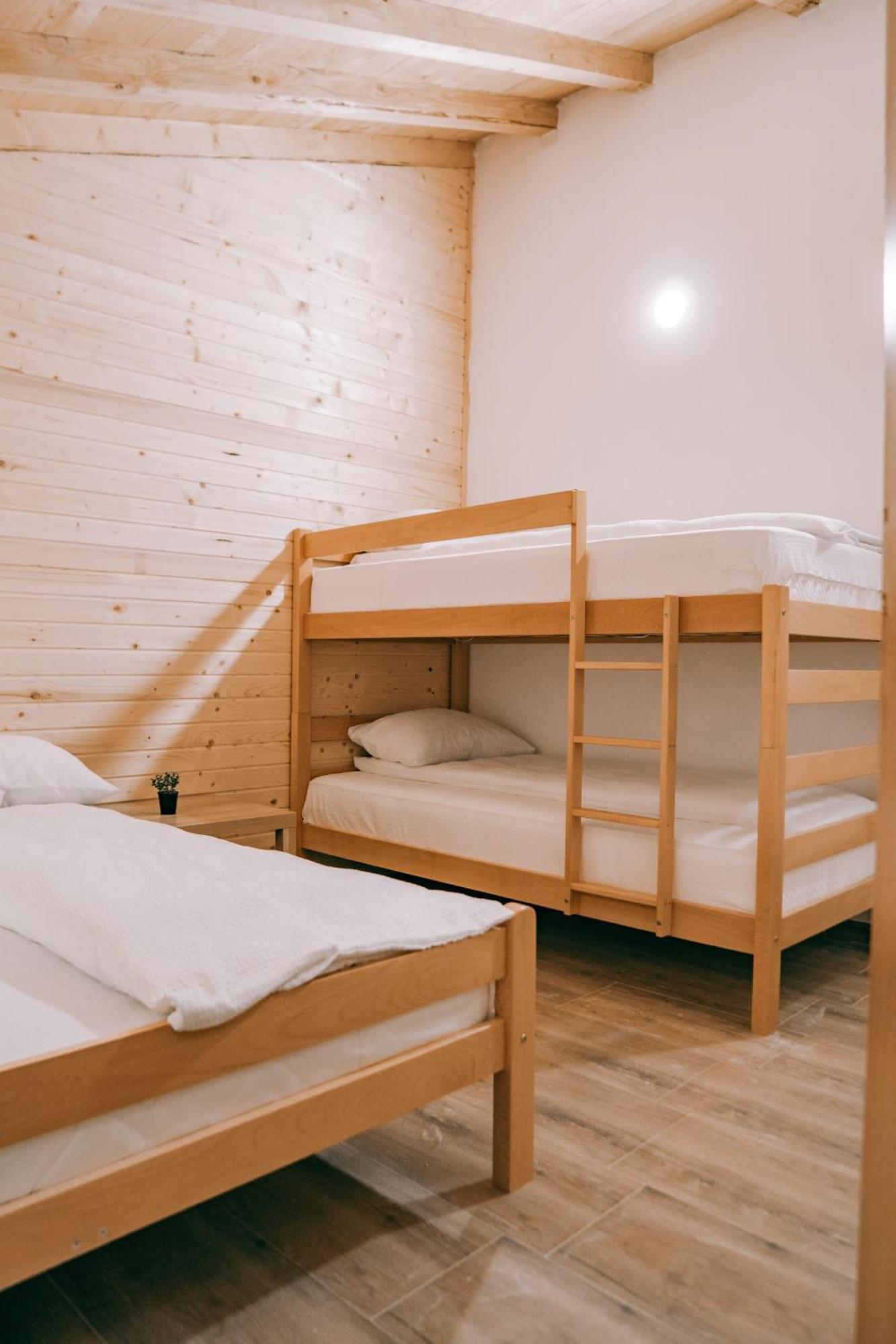 Hotel Vucja Gora Foca Esterno foto