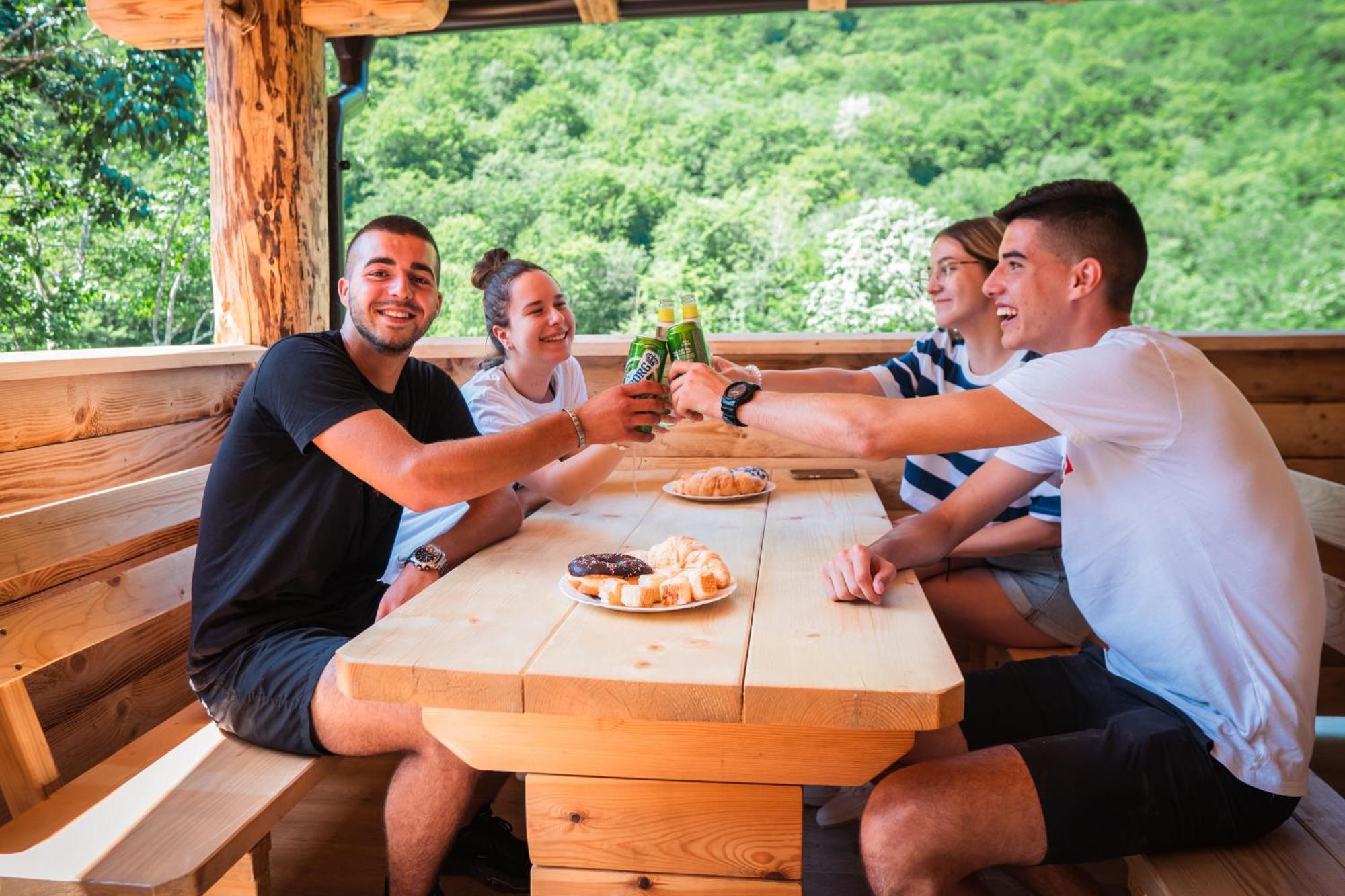 Hotel Vucja Gora Foca Esterno foto