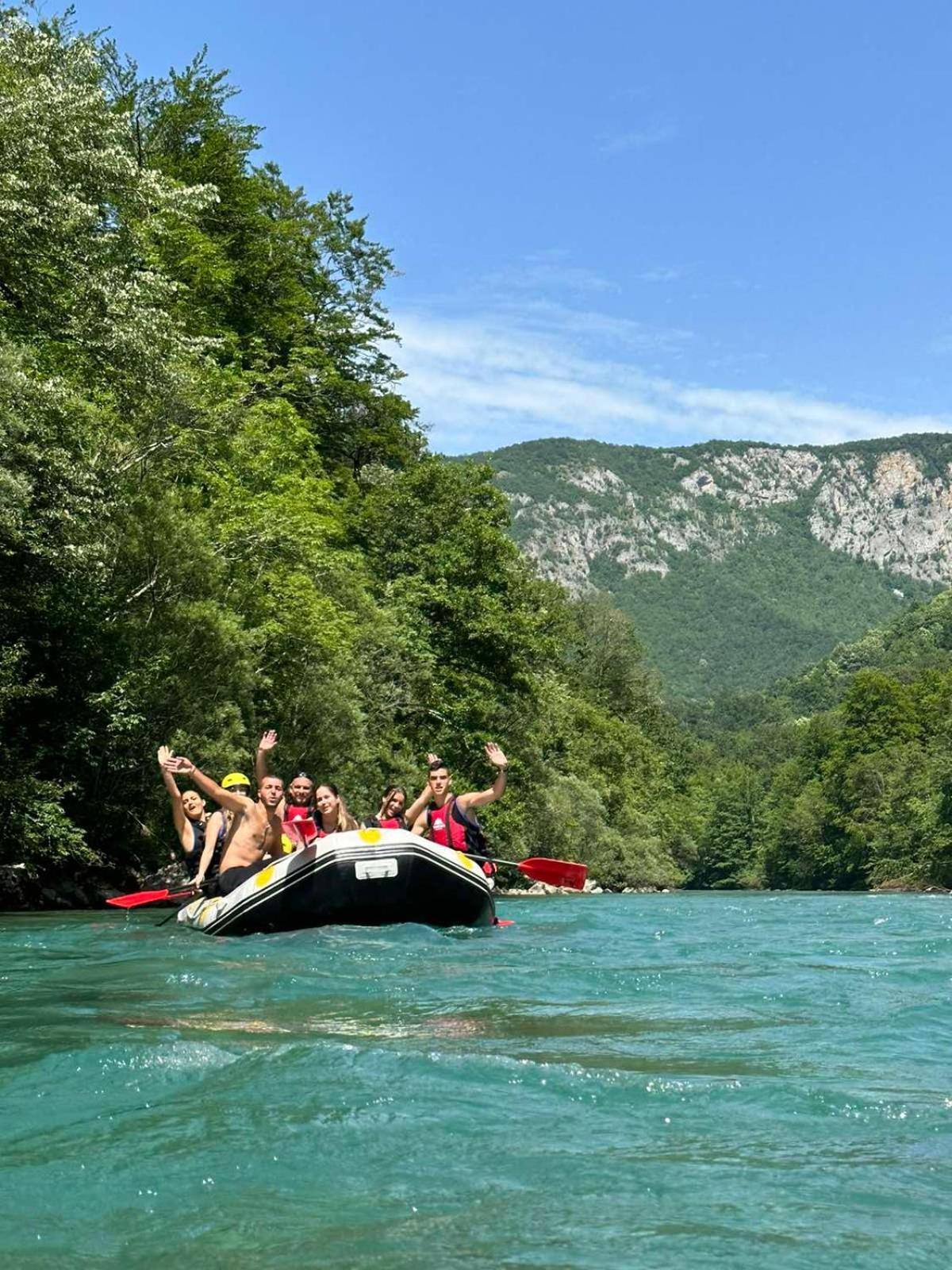 Hotel Vucja Gora Foca Esterno foto